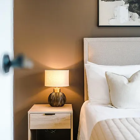 Stylish Centre Flat - Free Parking 公寓 *