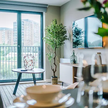 Stylish Centre Flat - Free Parking Leeds (West Yorkshire)