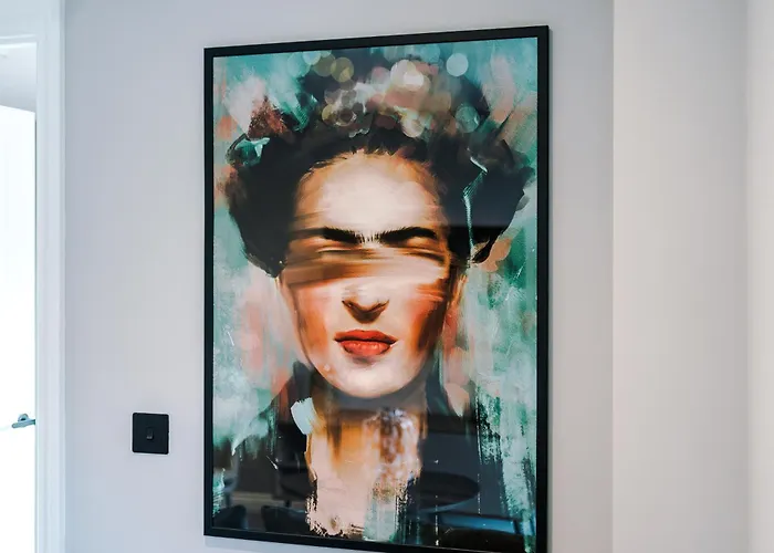 Апартаменти Stylish Centre Flat - Free Parking *