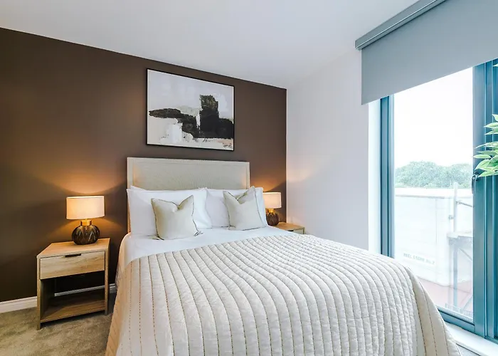 Stylish Centre Flat - Free Parking Λιντς