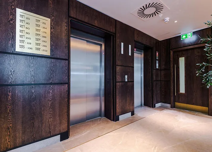 Stylish Centre Flat - Free Parking Апартаменти