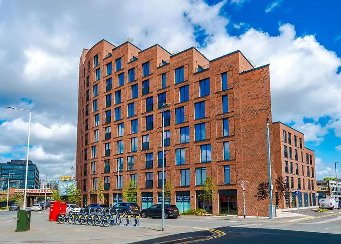 Stylish Centre Flat - Free Parking Διαμέρισμα *