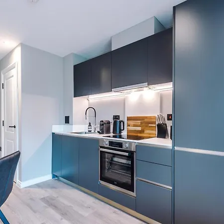 Stylish Leeds Centre Flat - Free Parking *