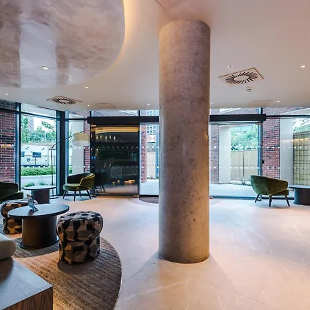 Stylish Centre Flat - Free Parking Апартаменти Лідс