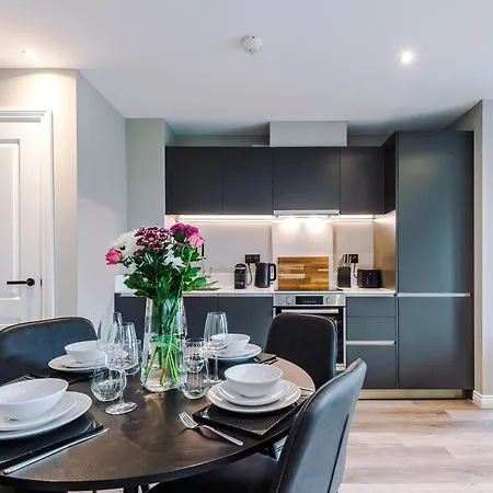 Apartment Stylish Leeds Centre Flat - Free Parking