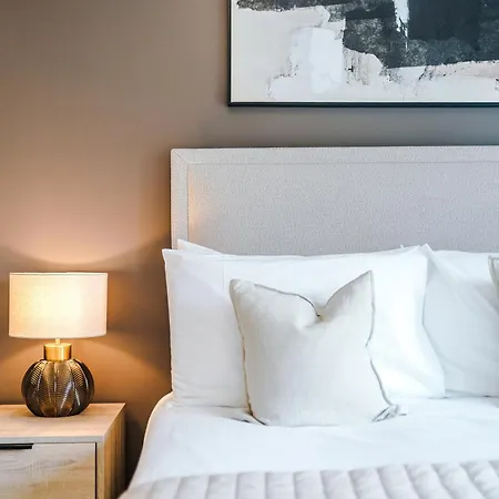Apartment Stylish Leeds Centre Flat - Free Parking *