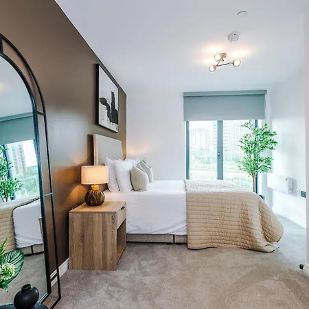 Stylish Leeds Centre Flat - Free Parking
