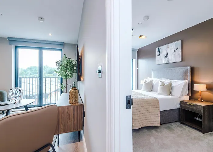 Apartment Stylish Centre Flat - Free Parking *